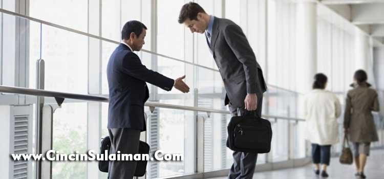 Dzikir-untuk-Menambah-Kewibawaan